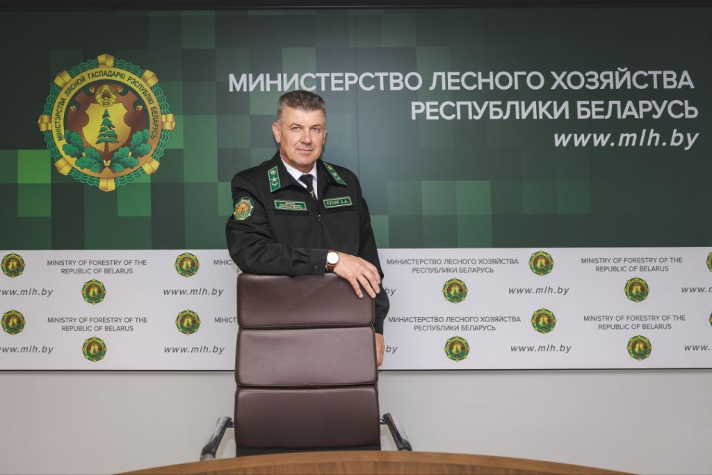 Почти четыре года в должности. Чем запомнится Александр Кулик на посту министра лесного хозяйства?