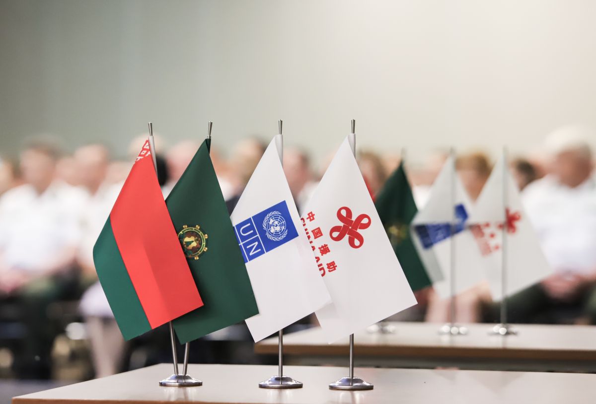 Китай направит $2 млн на закупку средств для тушения лесных пожаров в Беларуси