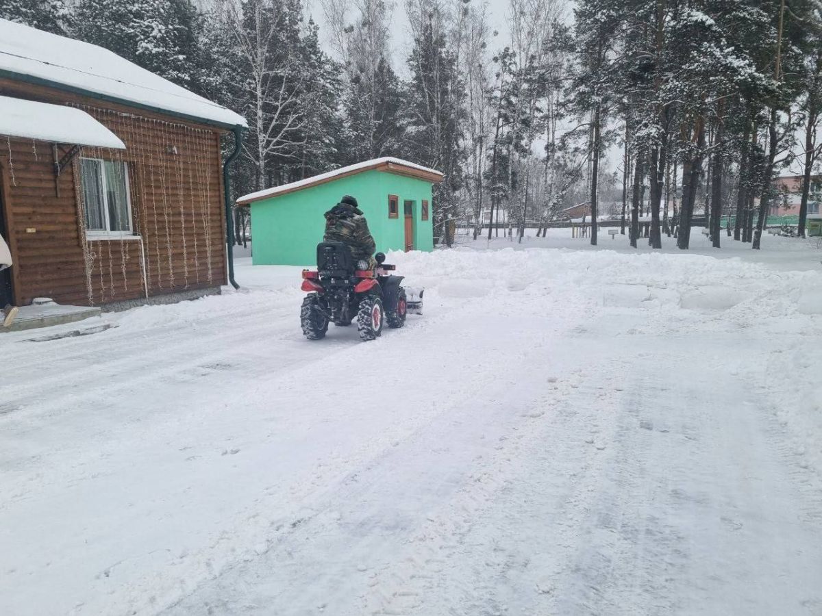 Стихия метет, а работа спорится! 