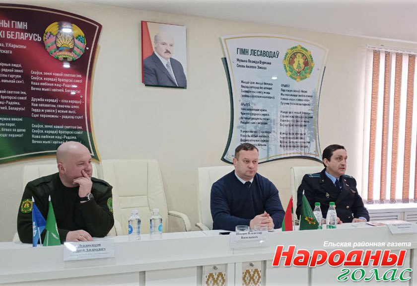 В Ельском лесхозе состоялся республиканский профсоюзный правовой прием граждан.